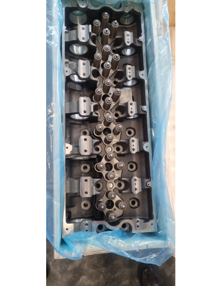 Головка блока цилиндров Cummins ISX / QSX 5413782